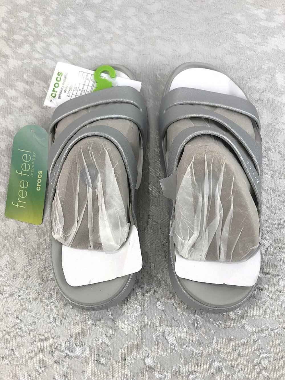 Crocs Getaway Silver Metallic Strappy Sandals Women's Size 5 NWT - Picture 3 of 10